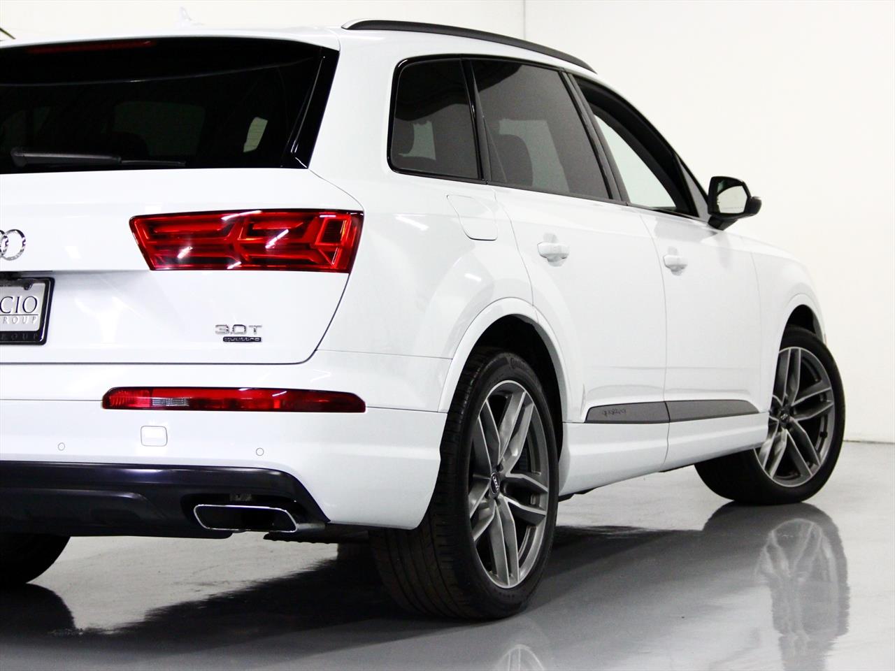 2017 Audi Q7 Prestige Quattro