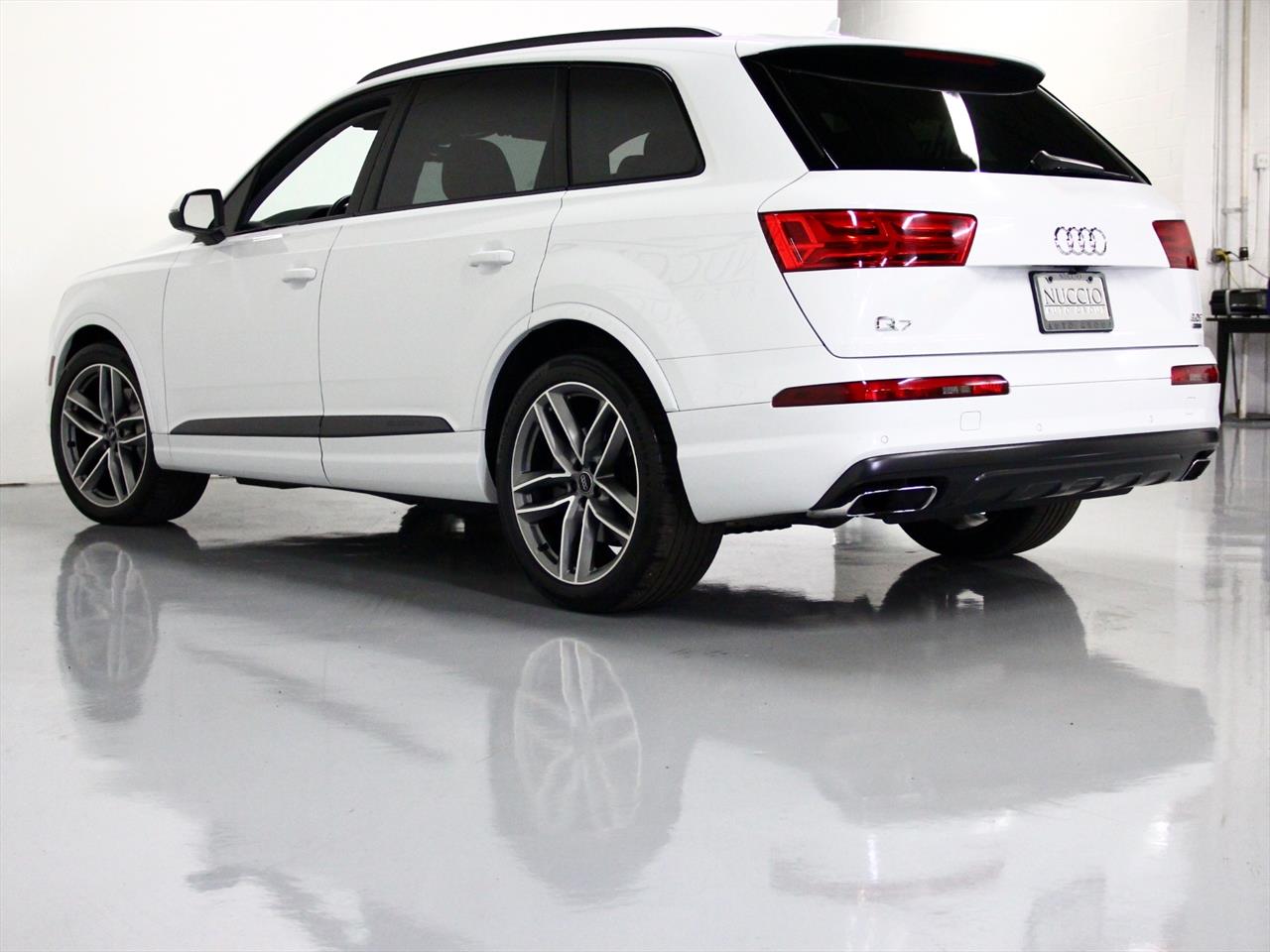 2017 Audi Q7 Prestige Quattro