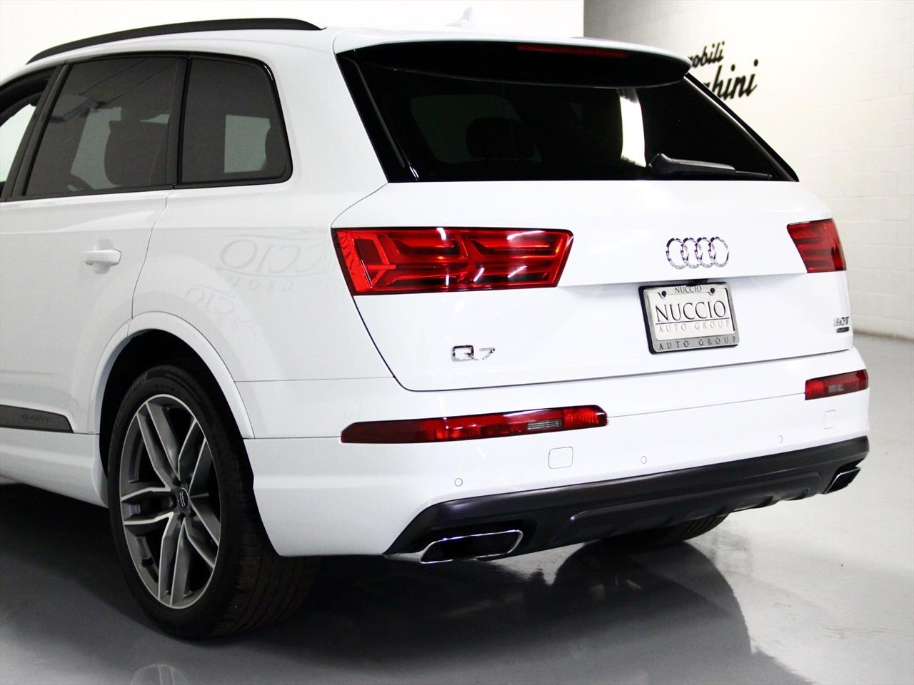 2017 Audi Q7 Prestige Quattro