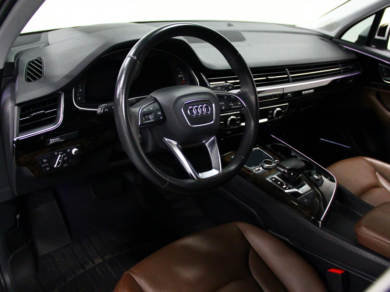 Audi q7 интерьер